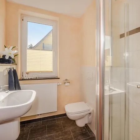 因塞尔霍夫维内塔酒店 度假村 泽姆平