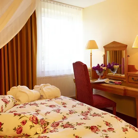 度假村 因塞尔霍夫维内塔酒店 泽姆平