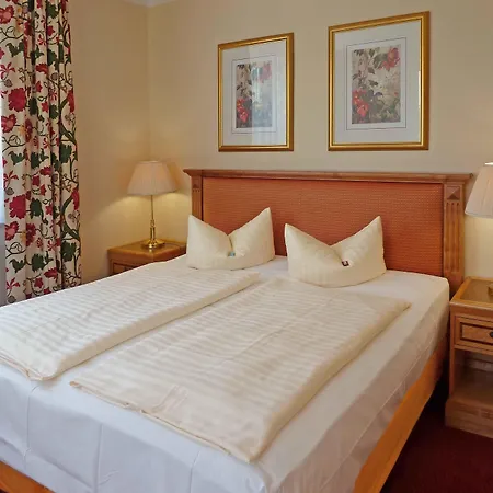 因塞尔霍夫维内塔酒店 泽姆平